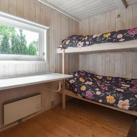 Three-bedroom In بيت للعطل Asperup