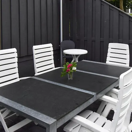 3 Bedroom Awesome In